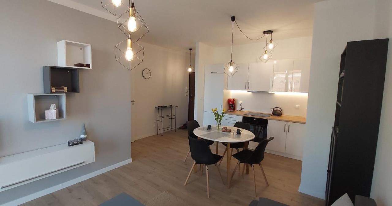 Central Apartments Ogrody 1 & Parking Гданск Екстериор снимка